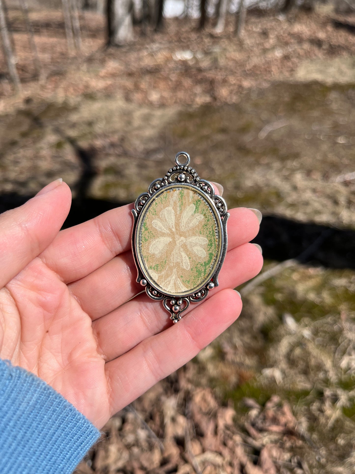 Spring Large Green and White Paper Pendant