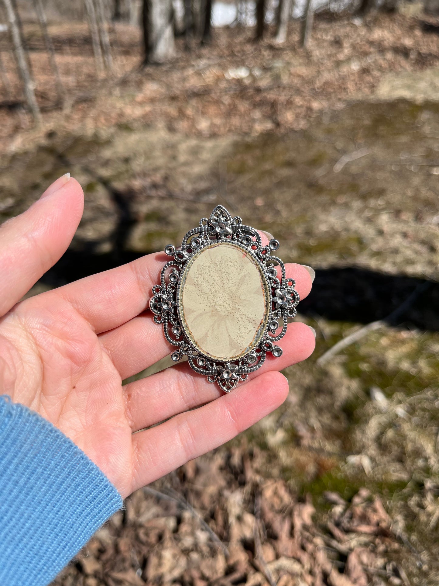 Spring Large Green and White Paper Pendant